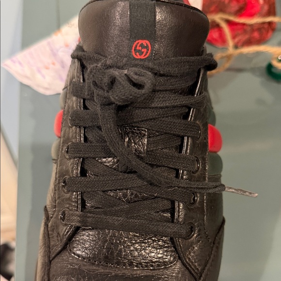 GUCCI Men 8G/ 9 USA Black and Red Men's Sneakers with Box and Duster - Picture 2 of 7